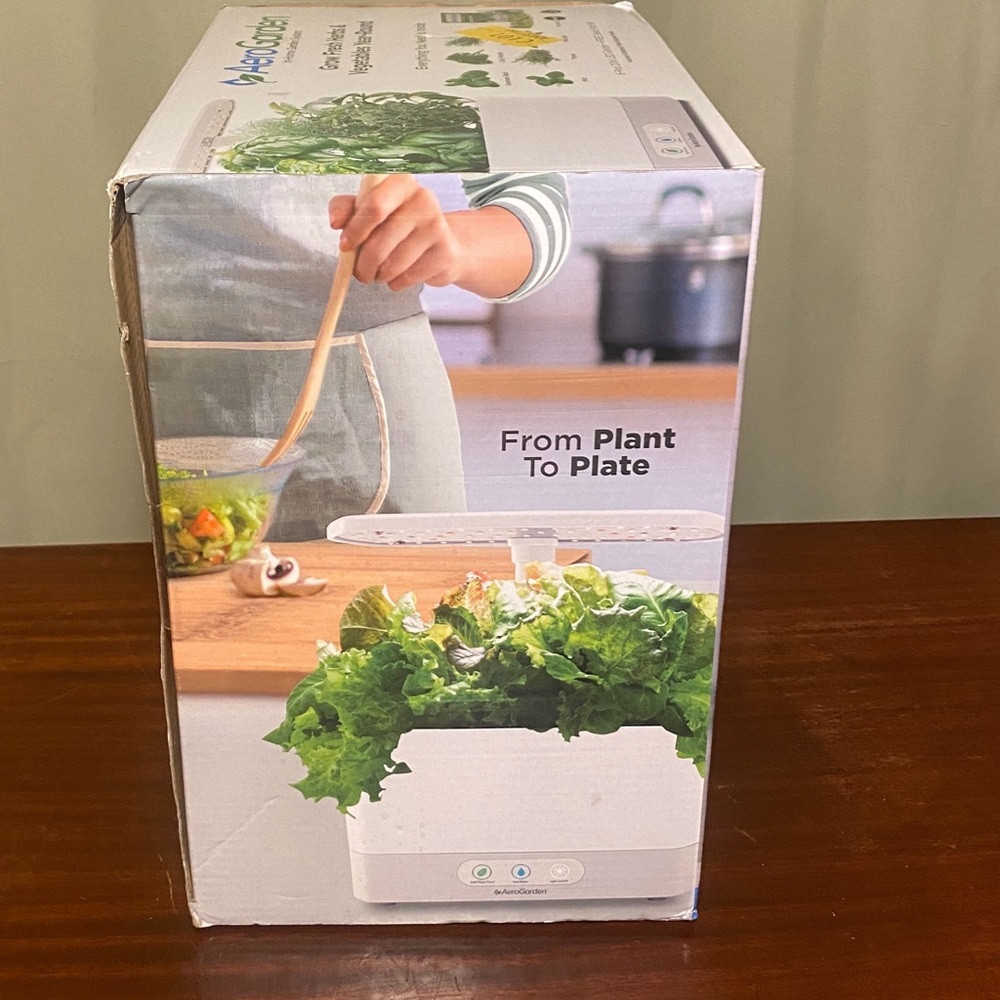 AeroGarden Harvest Indoor Garden System Harvest 6 Pod Kit NIB (Open Box) - Picture 9 of 11